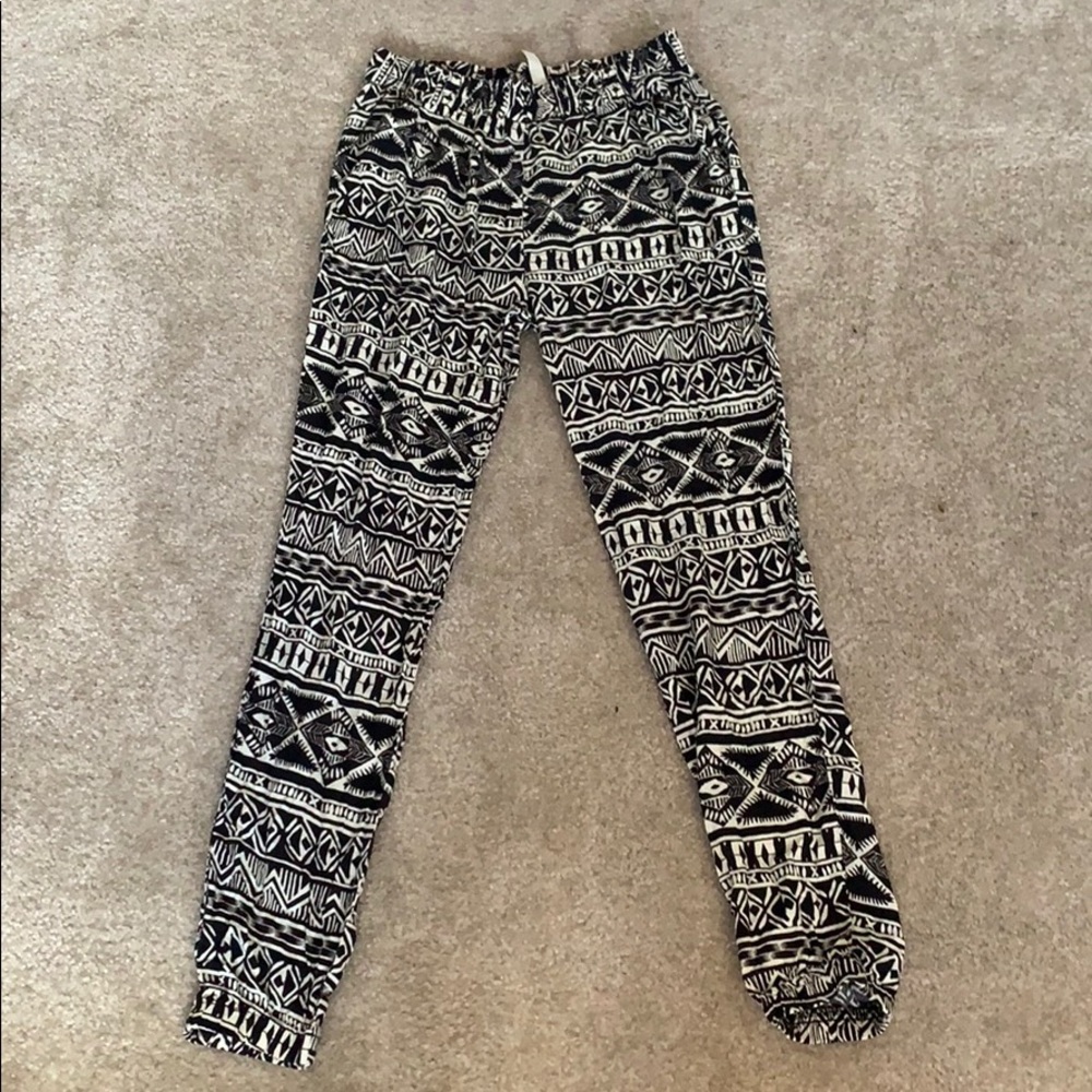 Geometric Print Pants